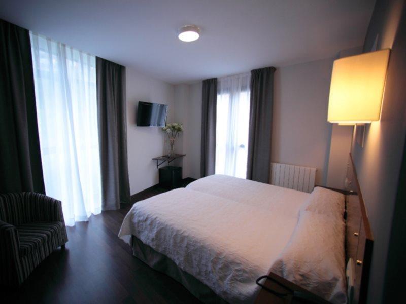Hotel Sirimiri Bilbao Kültér fotó